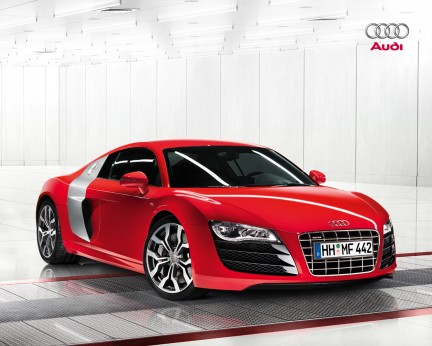 Audi on Guarda Lo Spot Della Nuova Audi R8 V10 Girato A Maranello